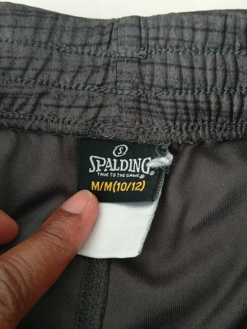 Spalding Boys Dark Grey, Black And Neon Green Athletic Shorts Size M (10-12)